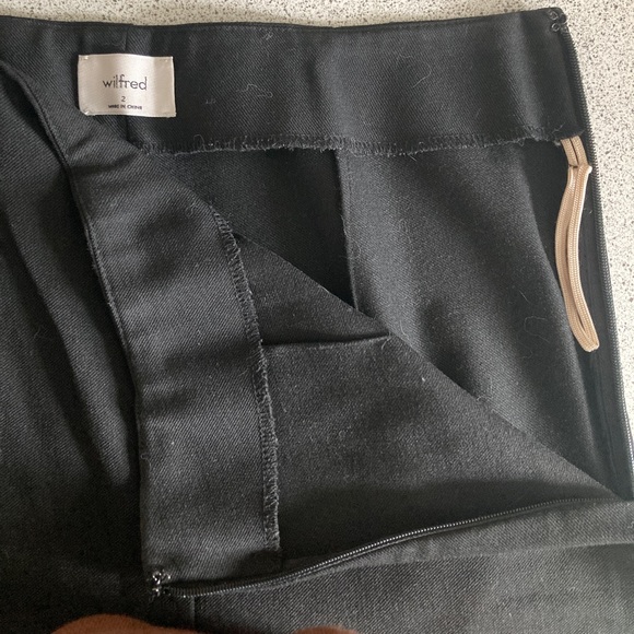 Wilfred Straight Leg Pant | Black | Sz. 2 | High Waisted - Picture 3 of 3